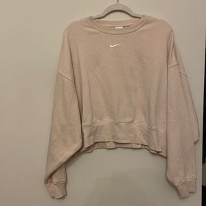 Nike Women's Sportswear Essentials Oversized Fleece Crewneck Sweatshirt - XS